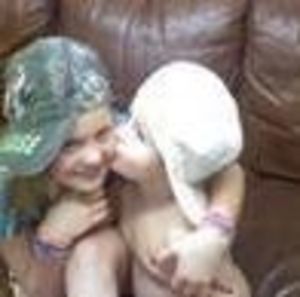 Meet your Posher, Candi